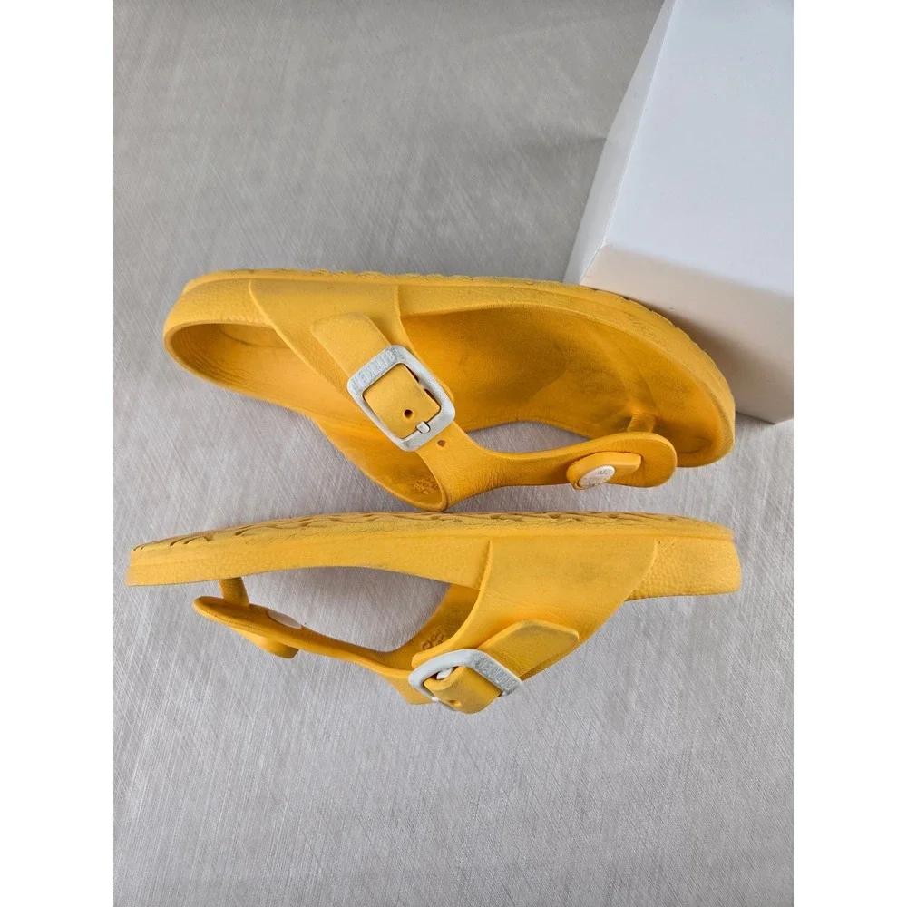 BIRKENSTOCK Kids Yellow Gizeh Thong Sandals Adjustable Strap Size 30‎